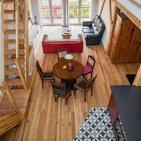 Apartment Roger's